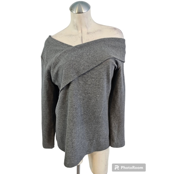Pamela McCoy Sweaters - Pamela McCoy Size 2X Gray Off Shoulder Sweater